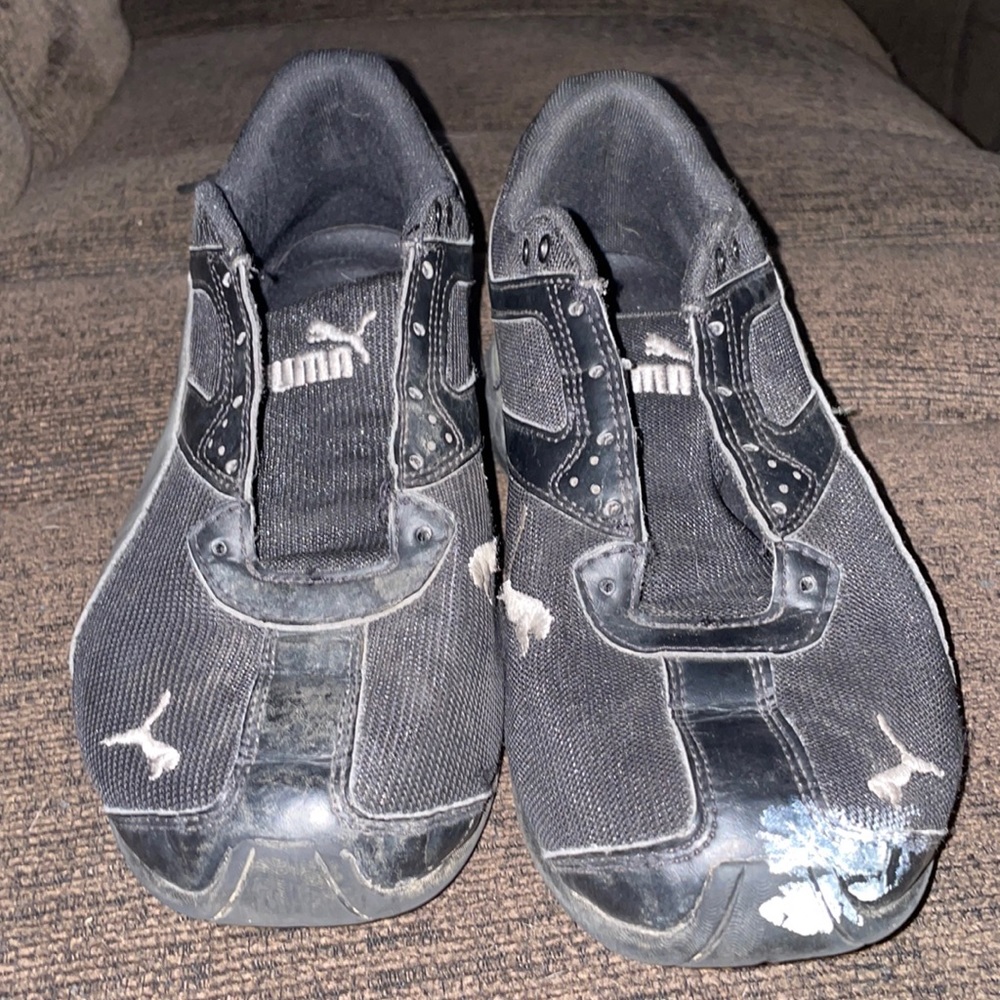 $4.99 Shipping!! Used Puma Archtec Tennis Shoes